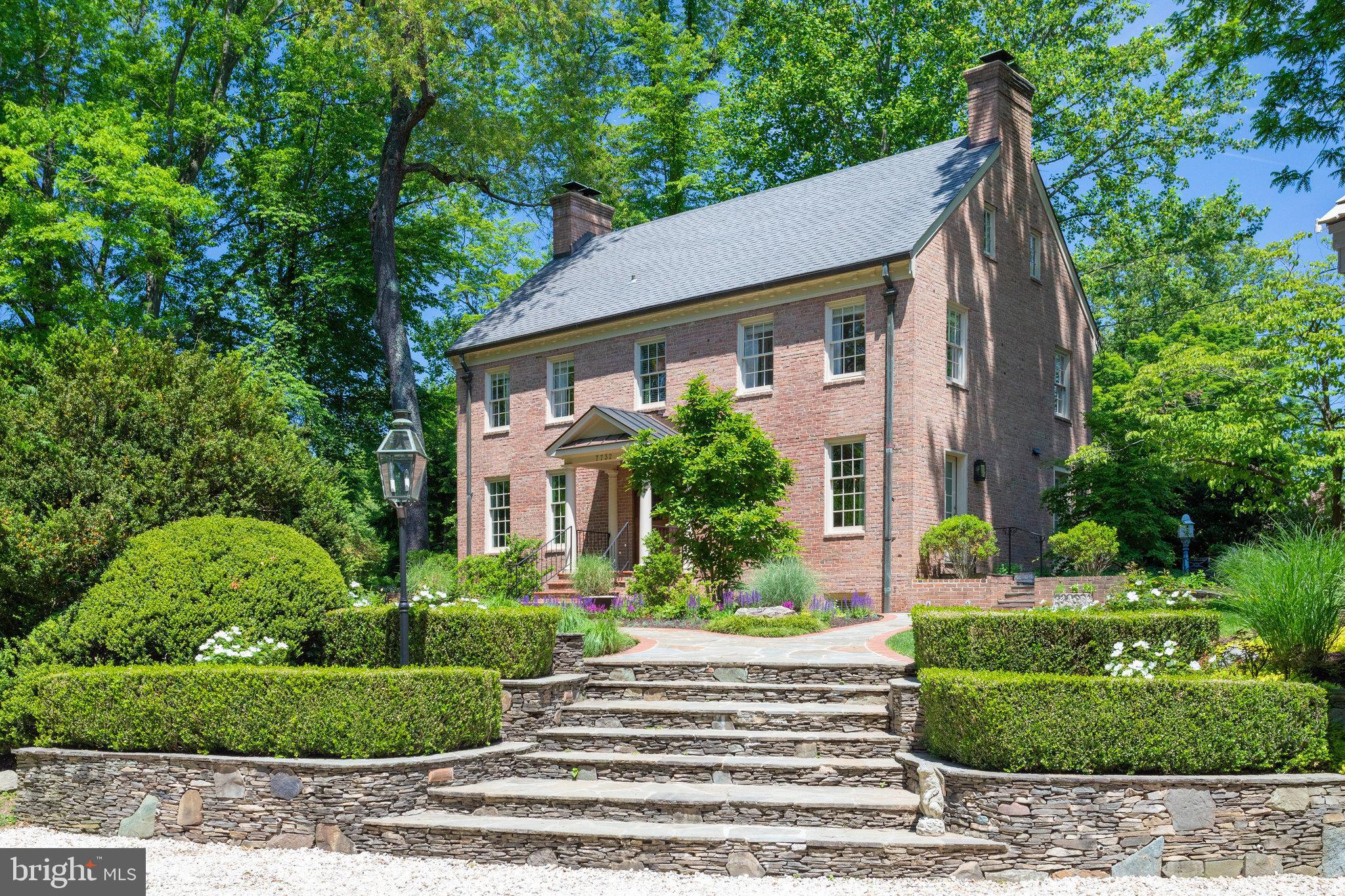 7732 Georgetown Pike McLean, VA 22102 - Photo 3 of 52