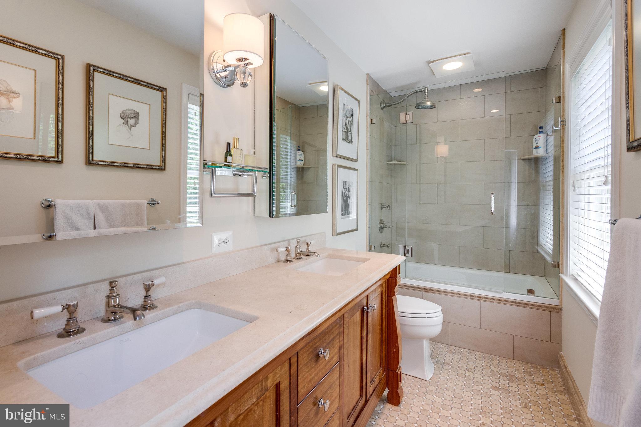 7732 Georgetown Pike McLean, VA 22102 - Photo 21 of 52