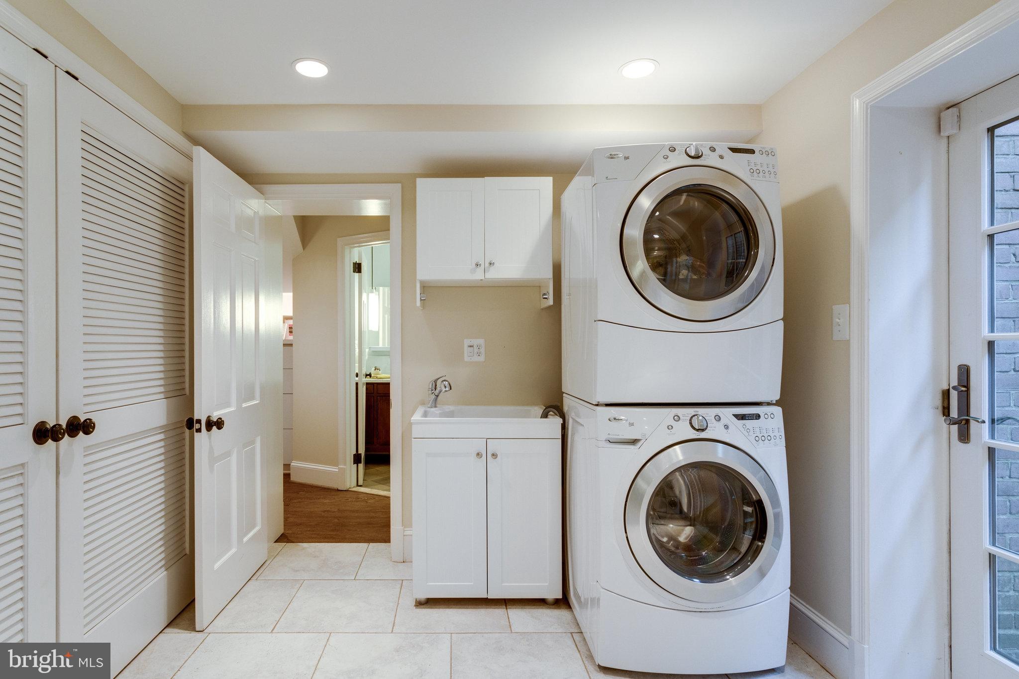 7732 Georgetown Pike McLean, VA 22102 - Photo 33 of 52