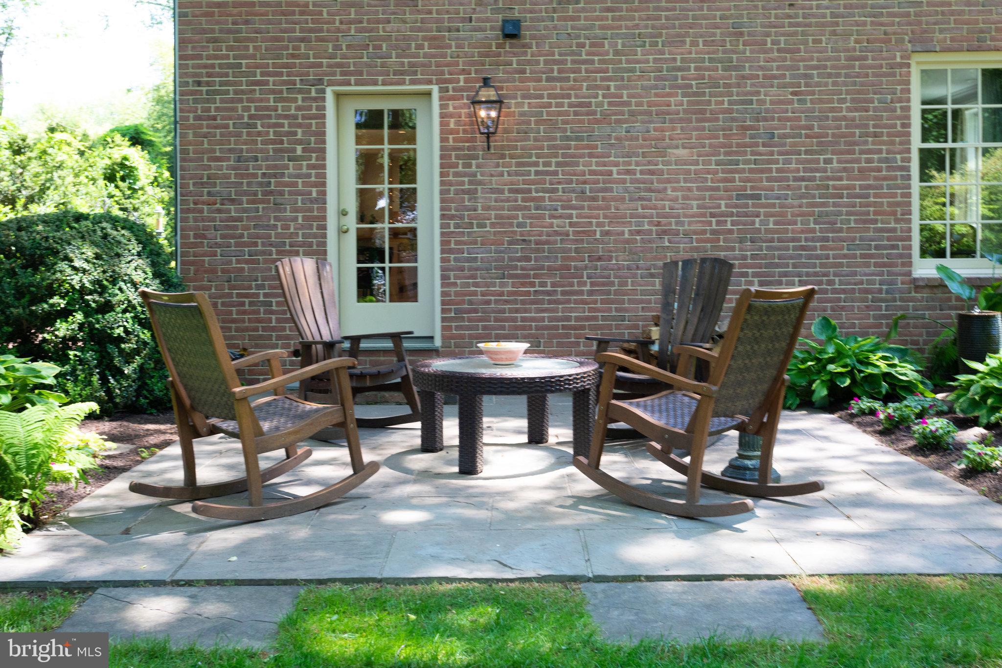 7732 Georgetown Pike McLean, VA 22102 - Photo 35 of 52