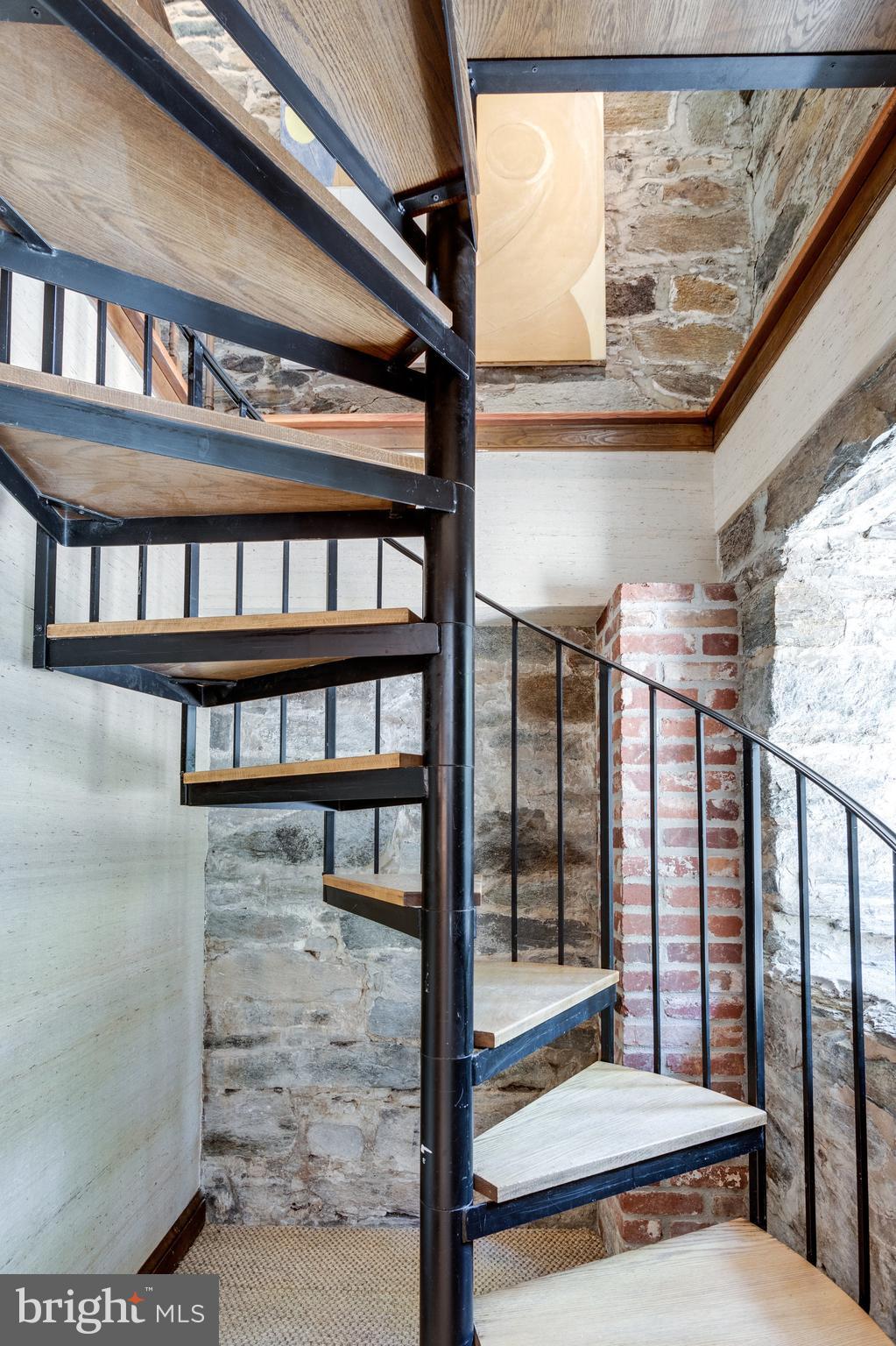 7732 Georgetown Pike McLean, VA 22102 - Photo 45 of 52