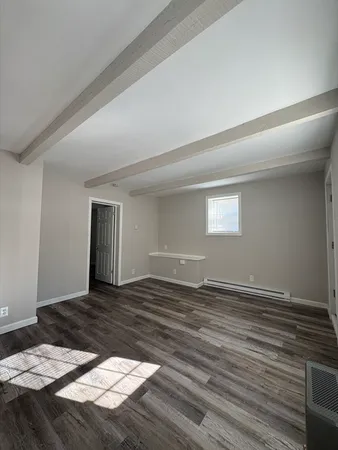 $1,800 | 253 Main Street, Unit 1, Leicester, MA 01611