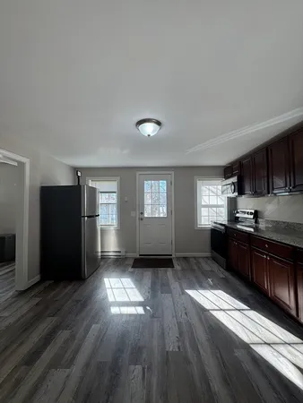 $1,800 | 253 Main Street, Unit 1, Leicester, MA 01611