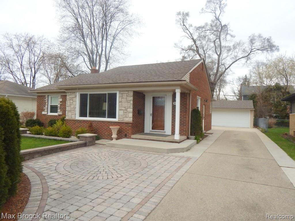 18428 Beverly Road Franklin, MI 48025 - Photo 1 of 22 18428 Beverly Rd.jpg