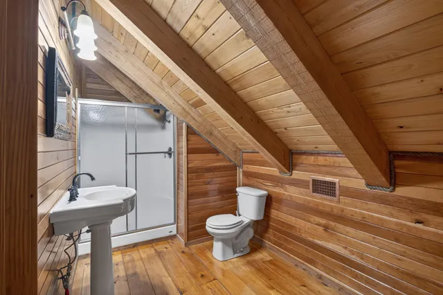 $560,000 | 3723 Farm To Market 256, Colmesneil, TX 75938