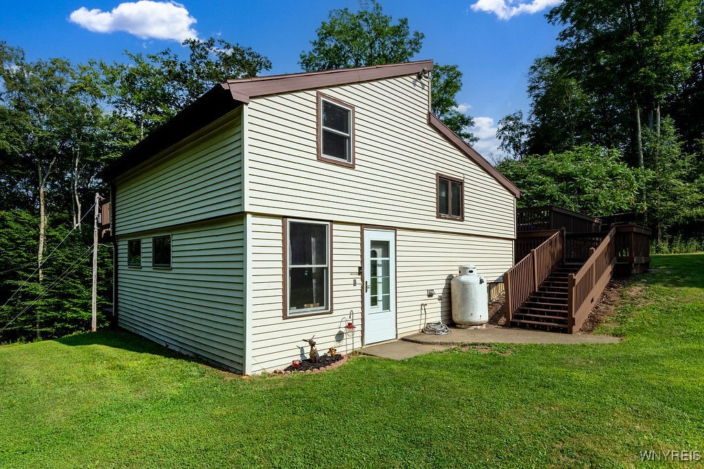 9523 South Protection Road Holland, NY 14080 - Photo 34 of 39