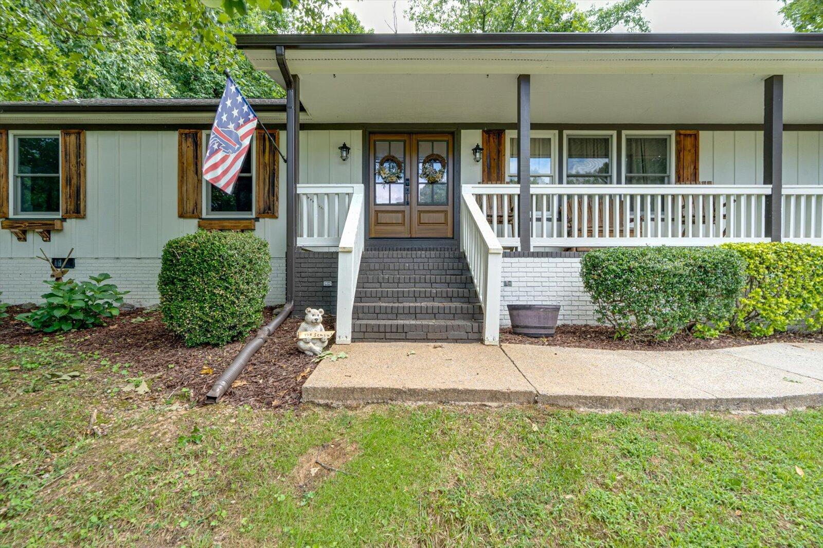 9302 Rockshire Lane Chattanooga, TN 37421 - Photo 4 of 40 04-9302 Rockshire-4