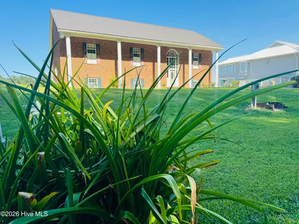 $1,200,000 | 888 Sea Gate Drive, Newport, NC 28570