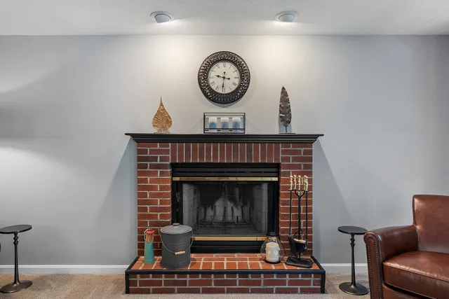 $739,000 | 162 Tiffany Lane, Manchester, NH 03104