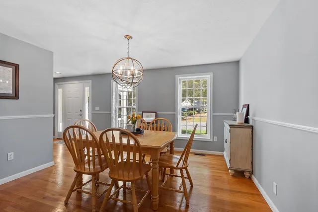 $739,000 | 162 Tiffany Lane, Manchester, NH 03104