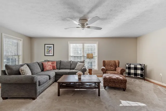 $739,000 | 162 Tiffany Lane, Manchester, NH 03104