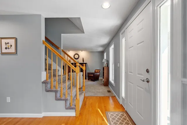 $739,000 | 162 Tiffany Lane, Manchester, NH 03104