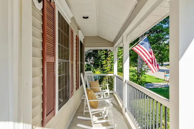 $739,000 | 162 Tiffany Lane, Manchester, NH 03104