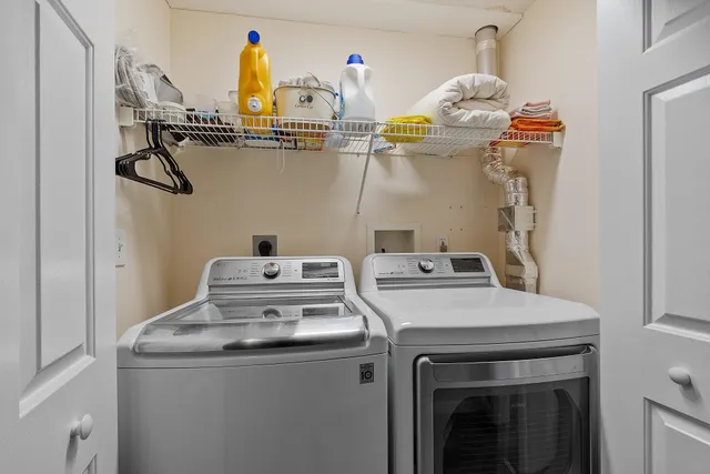 $739,000 | 162 Tiffany Lane, Manchester, NH 03104