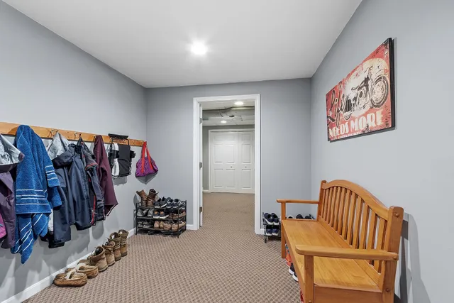 $739,000 | 162 Tiffany Lane, Manchester, NH 03104