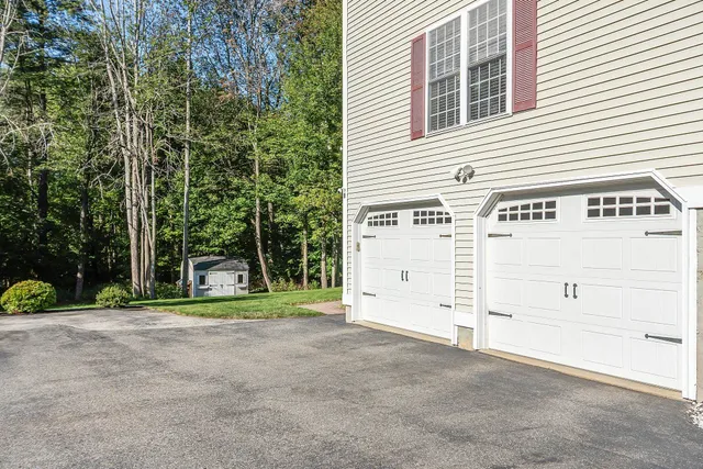 $739,000 | 162 Tiffany Lane, Manchester, NH 03104