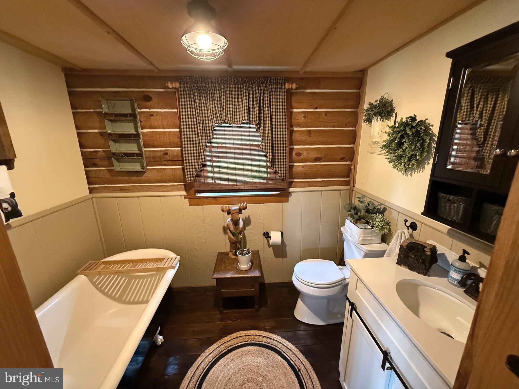 2919 Durgon Road Petersburg, WV 26847 - Photo 34 of 71 Full Bath on Main Level