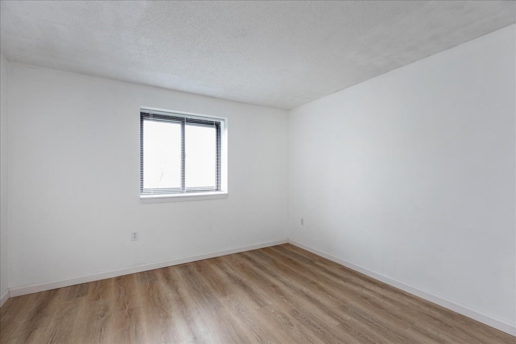 60 Rantoul Street, Unit 115N Beverly, MA 01915 - Photo 27 of 39 Gallery Image 27