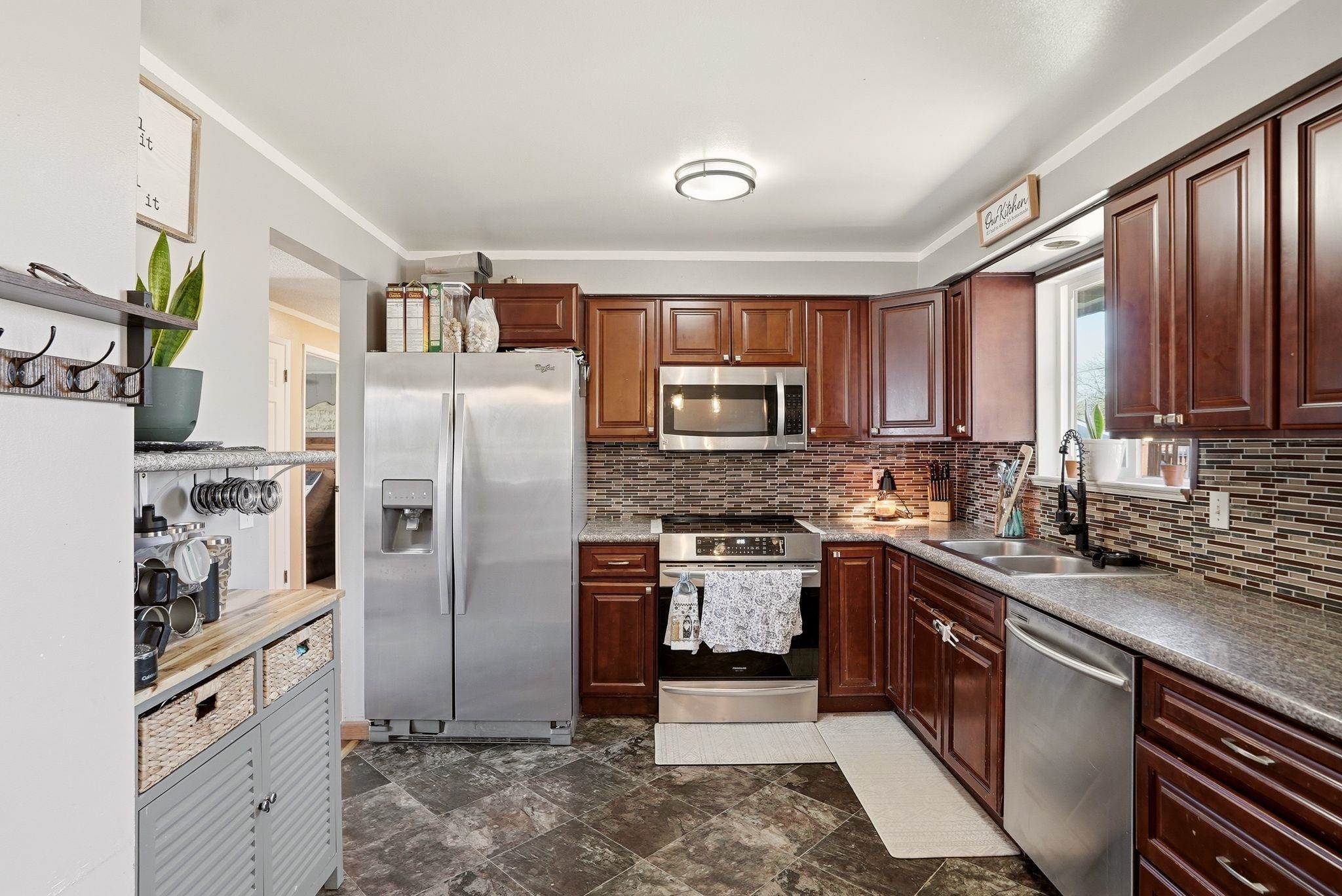 1409 East Gordon Court Spokane, WA 99207 - Photo 11 of 32