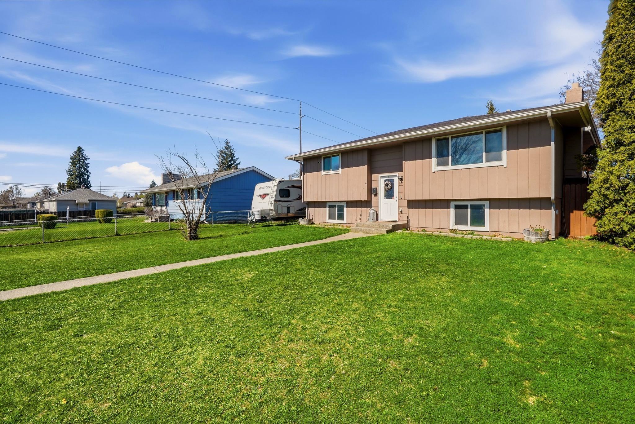 1409 East Gordon Court Spokane, WA 99207 - Photo 2 of 32