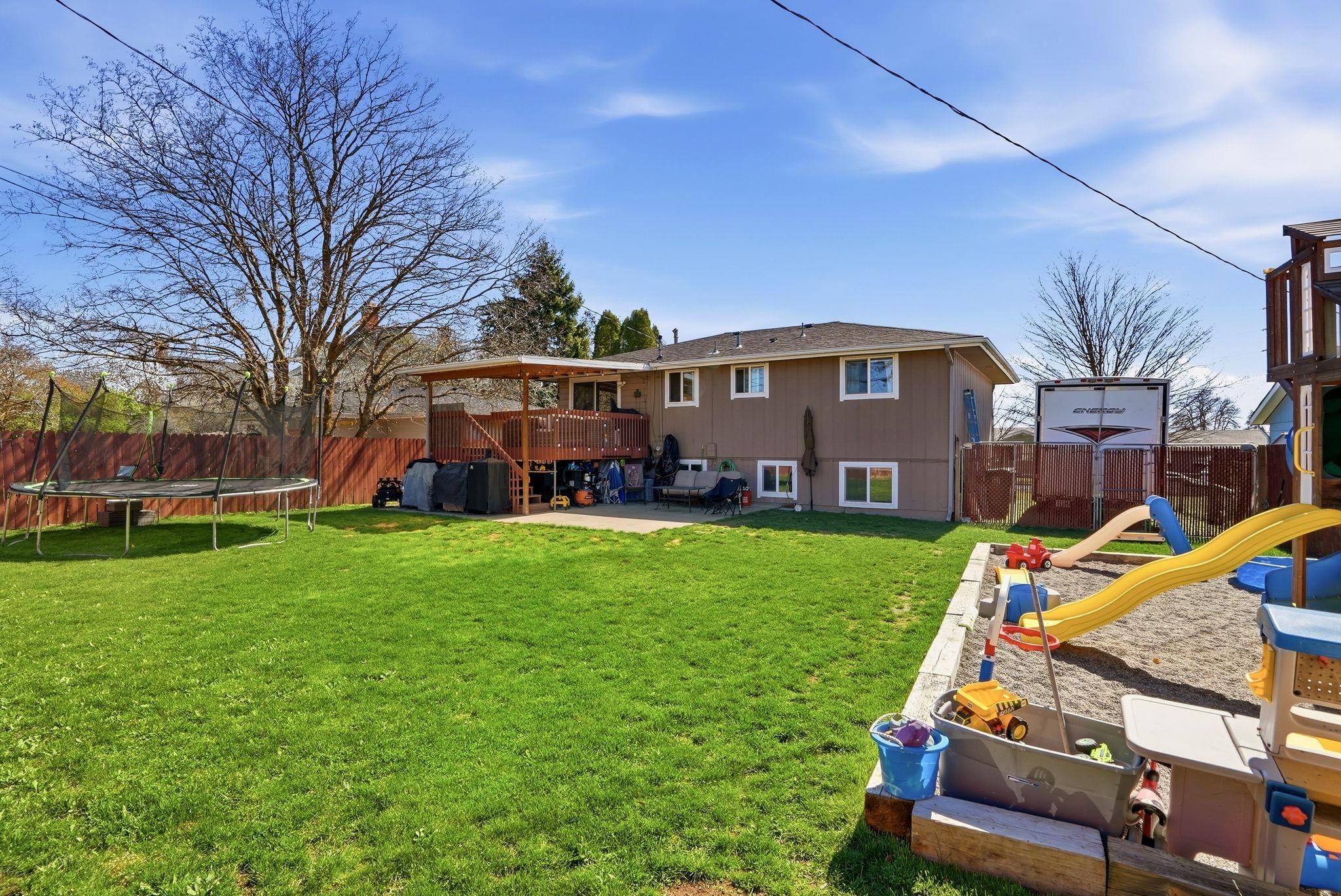 1409 East Gordon Court Spokane, WA 99207 - Photo 30 of 32