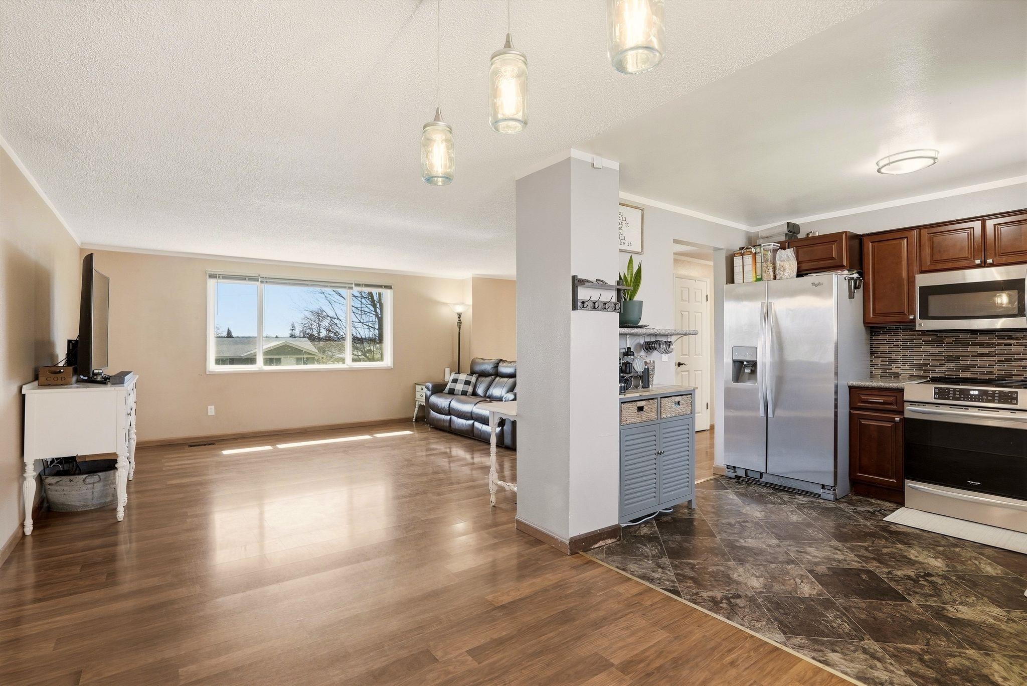 1409 East Gordon Court Spokane, WA 99207 - Photo 10 of 32