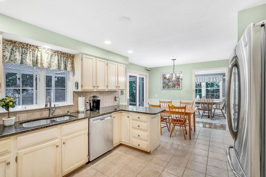 34 Alexander Road Hopkinton, MA 01748 - Photo 13 of 33 Gallery Image 13