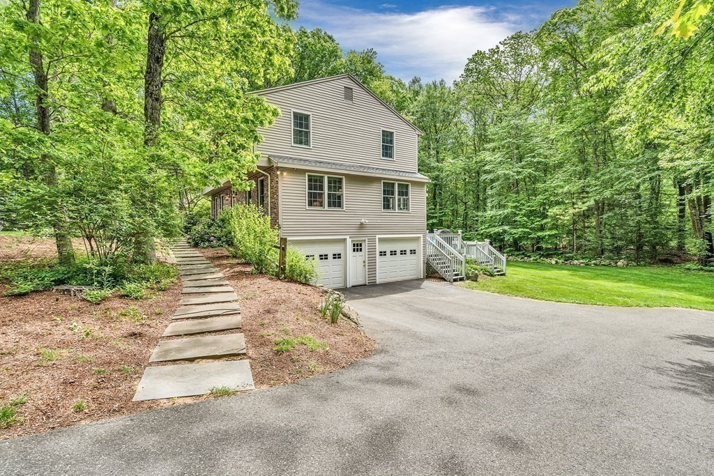 34 Alexander Road Hopkinton, MA 01748 - Photo 6 of 33 Gallery Image 6
