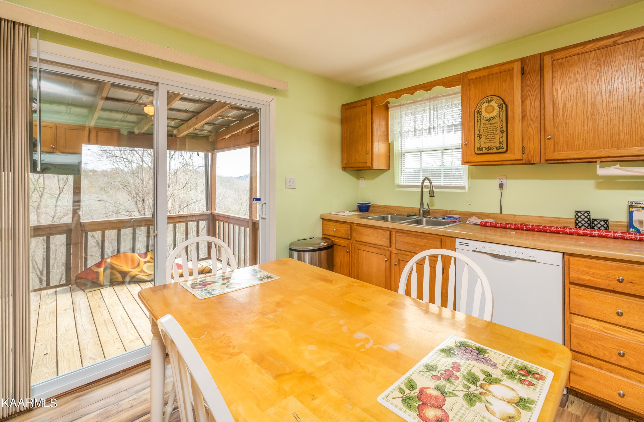 1844 Oak Grove Road Rocky Top, TN 37769 - Photo 9 of 27 Gallery Image 9