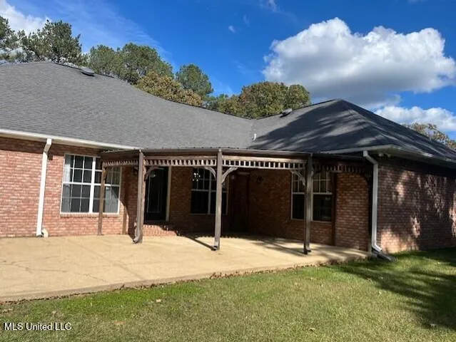 $344,000 | 1125 Deerfield Road, Summit, MS 39666
