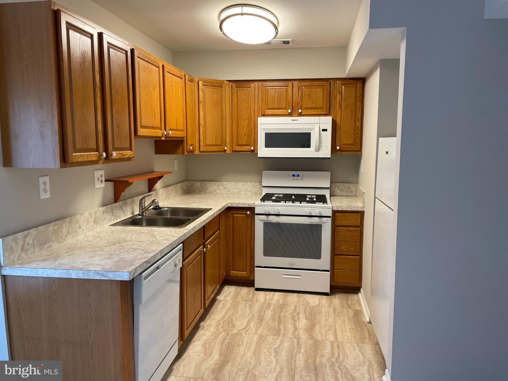 213 Ritter Place Berryville, VA 22611 - Photo 5 of 14 Kitchen