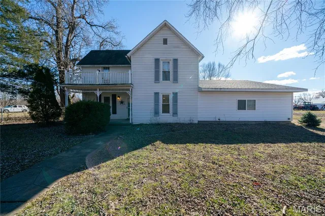 $265,000 | 5646 Olive Street, Tebbetts, MO 65080