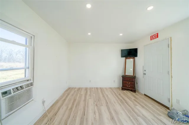 $265,000 | 5646 Olive Street, Tebbetts, MO 65080