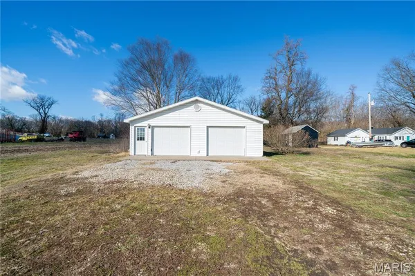 $249,000 | 5646 Olive Street, Tebbetts, MO 65080