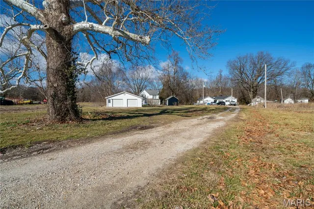 $265,000 | 5646 Olive Street, Tebbetts, MO 65080