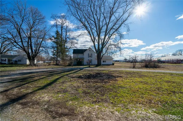 $265,000 | 5646 Olive Street, Tebbetts, MO 65080