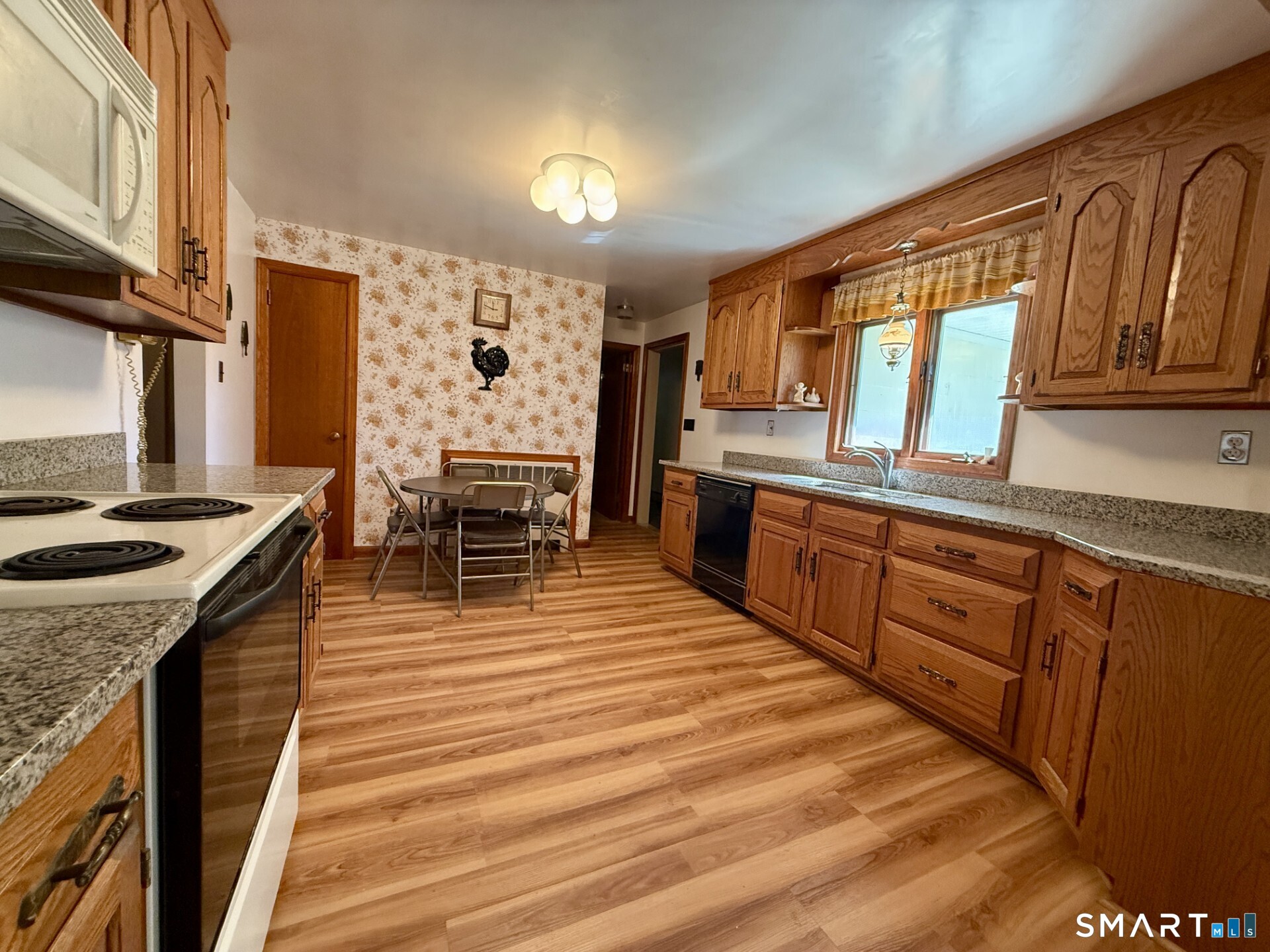 347 Fairlea Road Orange, CT 06477 - Photo 15 of 40 Gallery Image 15