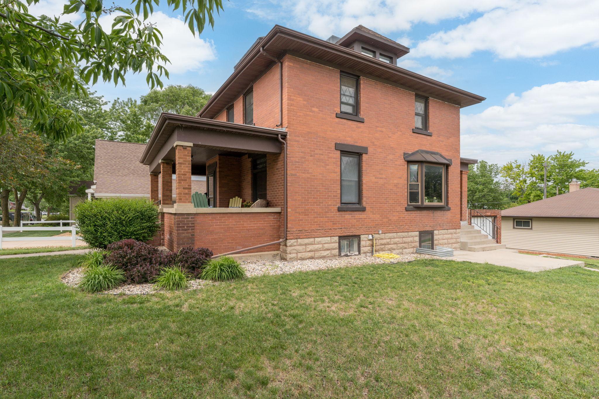 700 North State Street New Ulm, MN 56073 - Photo 3 of 42