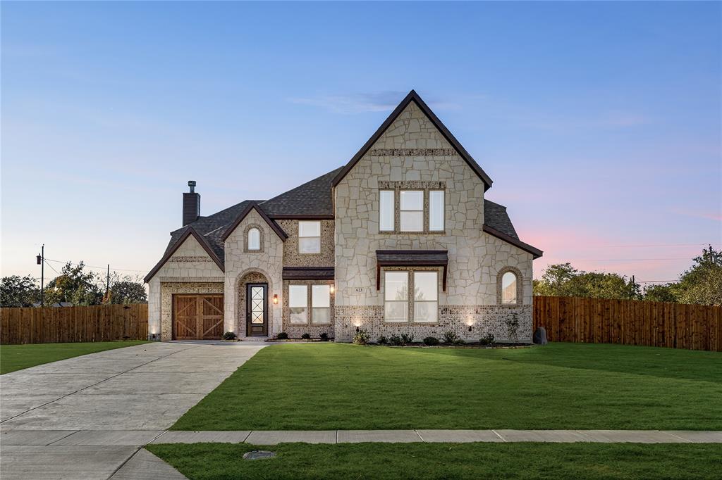 623 Crystal Lk Lane Red Oak, TX 75154 - Photo 2 of 36