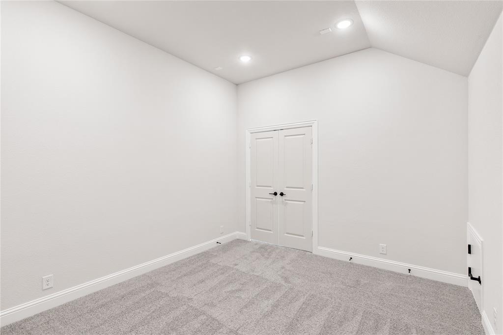 623 Crystal Lk Lane Red Oak, TX 75154 - Photo 26 of 36