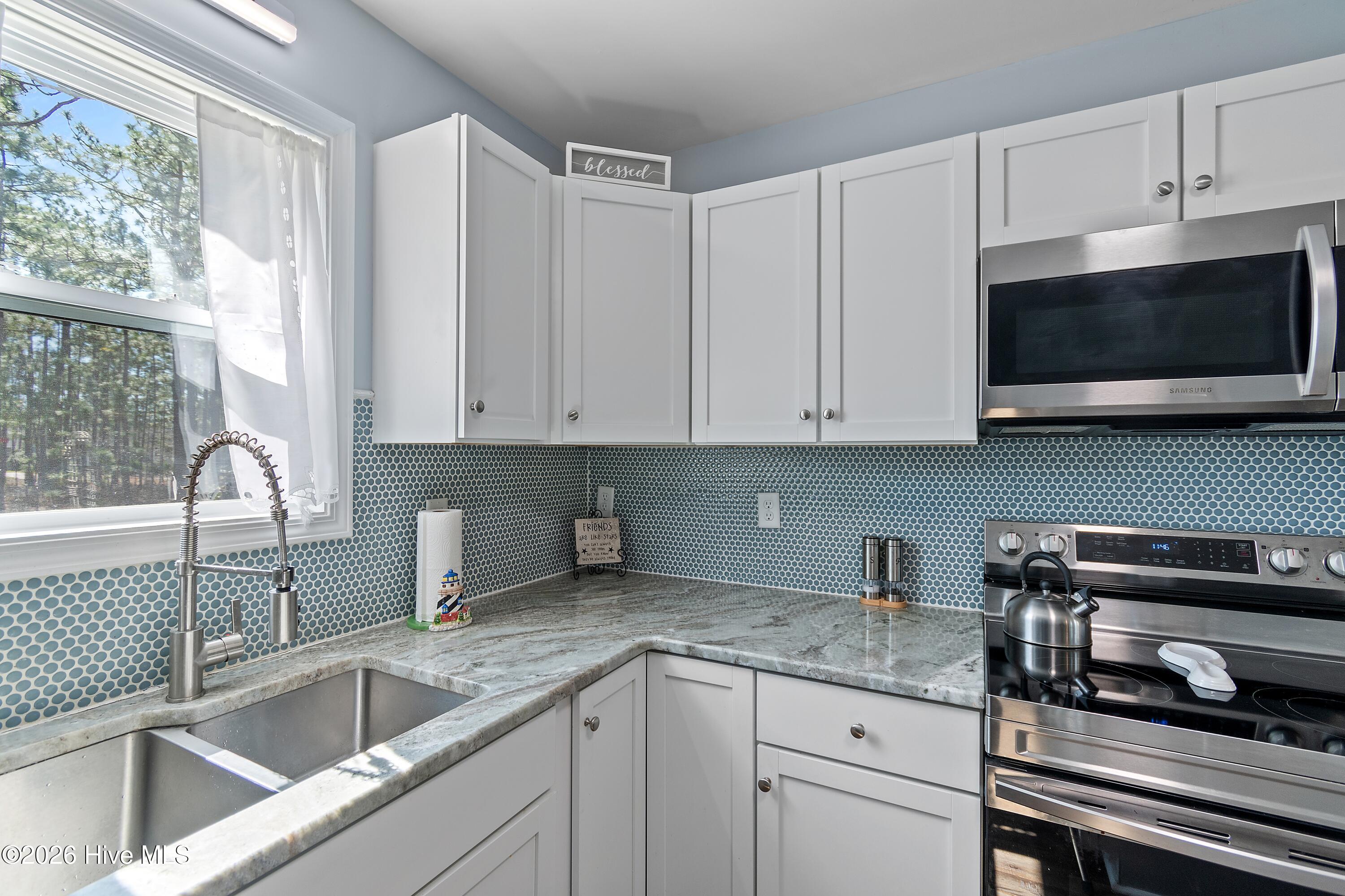 558 Mission Road Southport, NC 28461 - Photo 15 of 51 Copy of 558MissionRd - 24