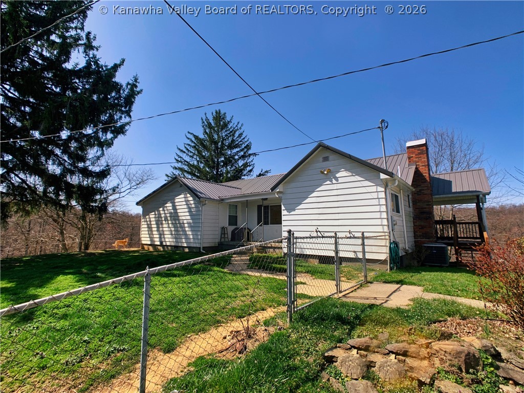 4573 Chestnut Road South Charleston, WV 25309 - Photo 3 of 50 Gallery Image 3