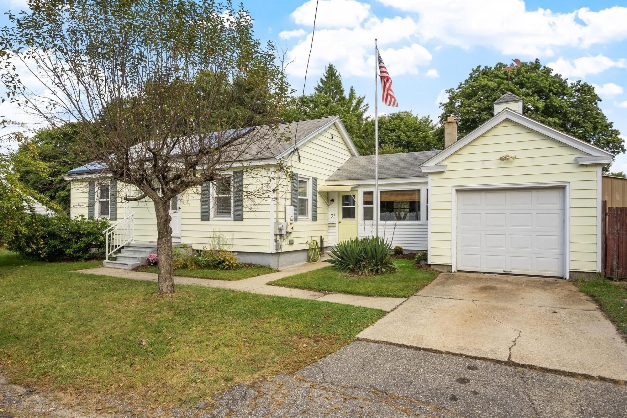 2 Hamilton Street Orange, MA 01364 - Photo 1 of 34 Gallery Image 1