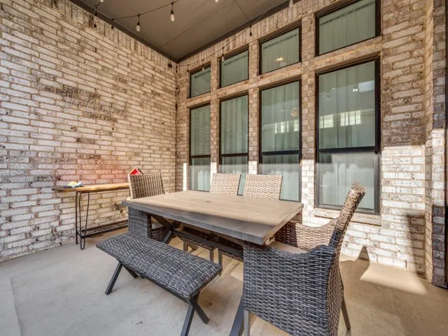 $433,000 | 703 Waterbrook Parkway, Argyle, TX 76226