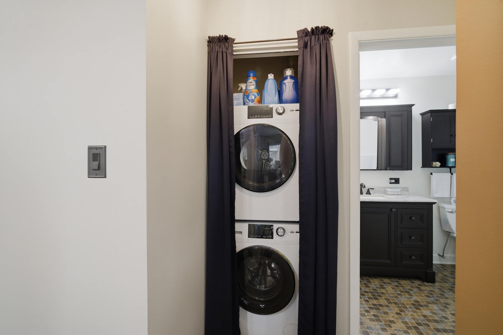 607 West Central Road, Unit 1A Mount Prospect, IL 60056 - Photo 10 of 14
