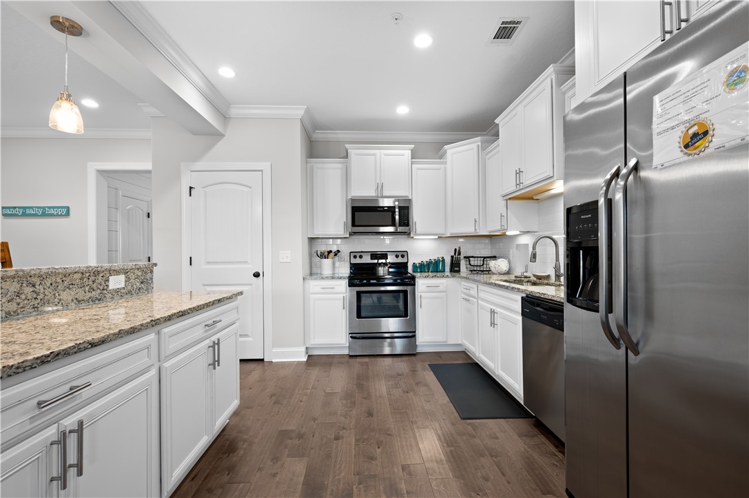 509 Mariners Circle St. Simons Island, GA 31522 - Photo 8 of 46