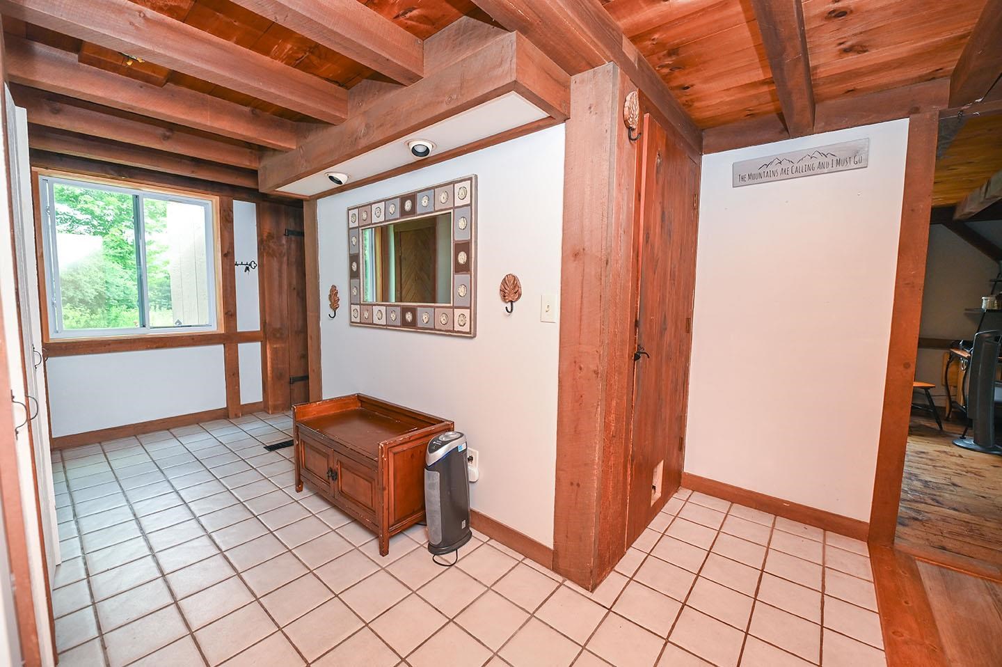 103 Island Pond Road Derry, NH 03038 - Photo 11 of 39