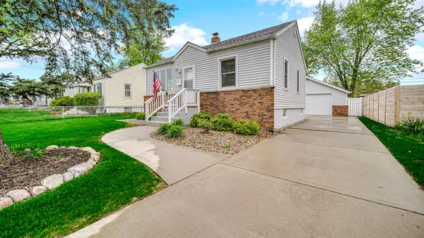 $269,900 | 214 North Jay Avenue, Griffith, IN 46319