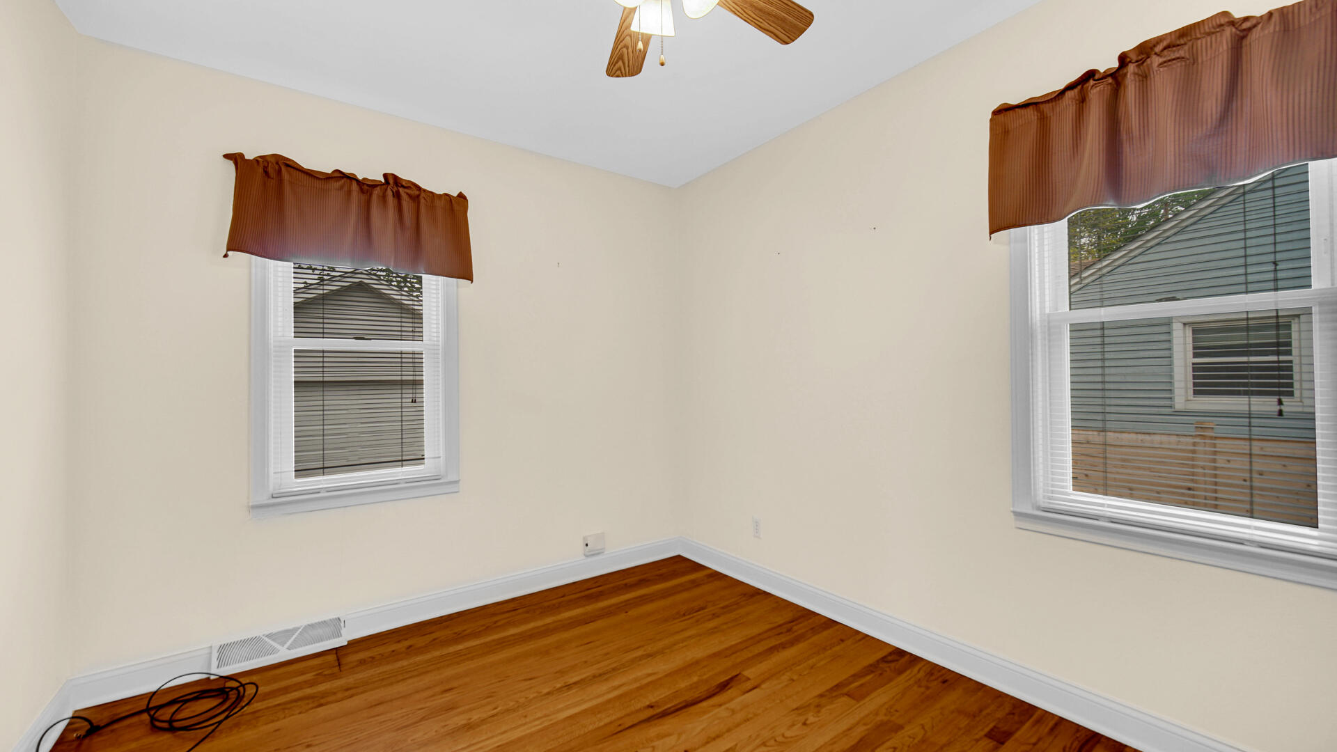 214 North Jay Avenue Griffith, IN 46319 - Photo 15 of 19 1920x1080
