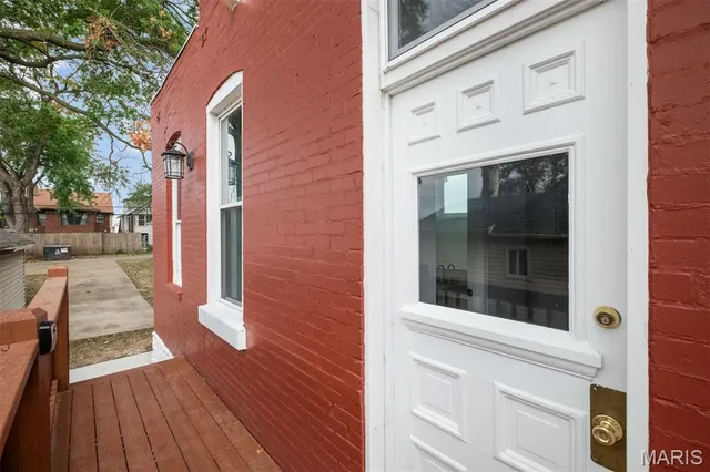 $189,900 | 6117 Alaska Avenue, St. Louis, MO 63111